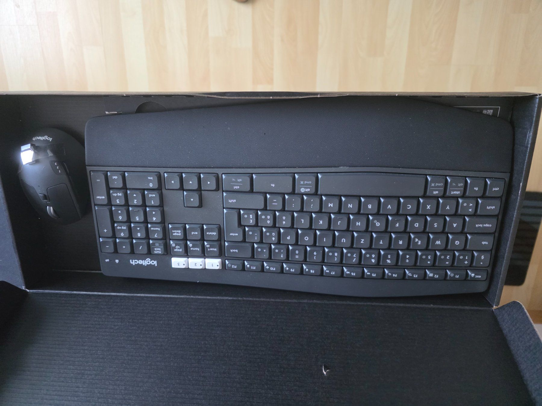 Logitech Tastiere: Logitech MK850 Performance(CH,Kabellos) – Usato da Rüthi (Rheintal) venduto da Foensi67 1