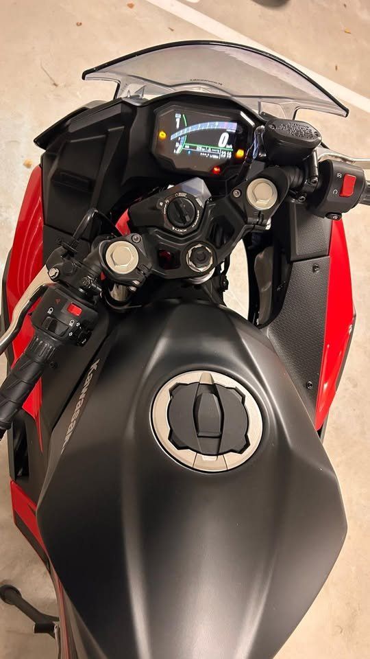 Kawasaki Strada: 2025 Kawasaki ninja 500 se – Usato da Zürich venduto da ale_22wy 6