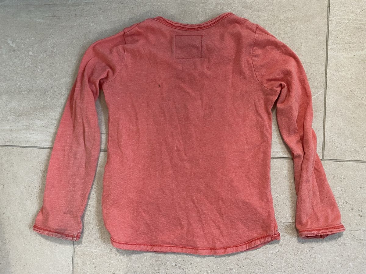 Levi's Maglioni & Felpe: Levi's Langarmshirt Herz-Print Gr. 4A Mädchen  – Usato da Neerach venduto da ne11a 2