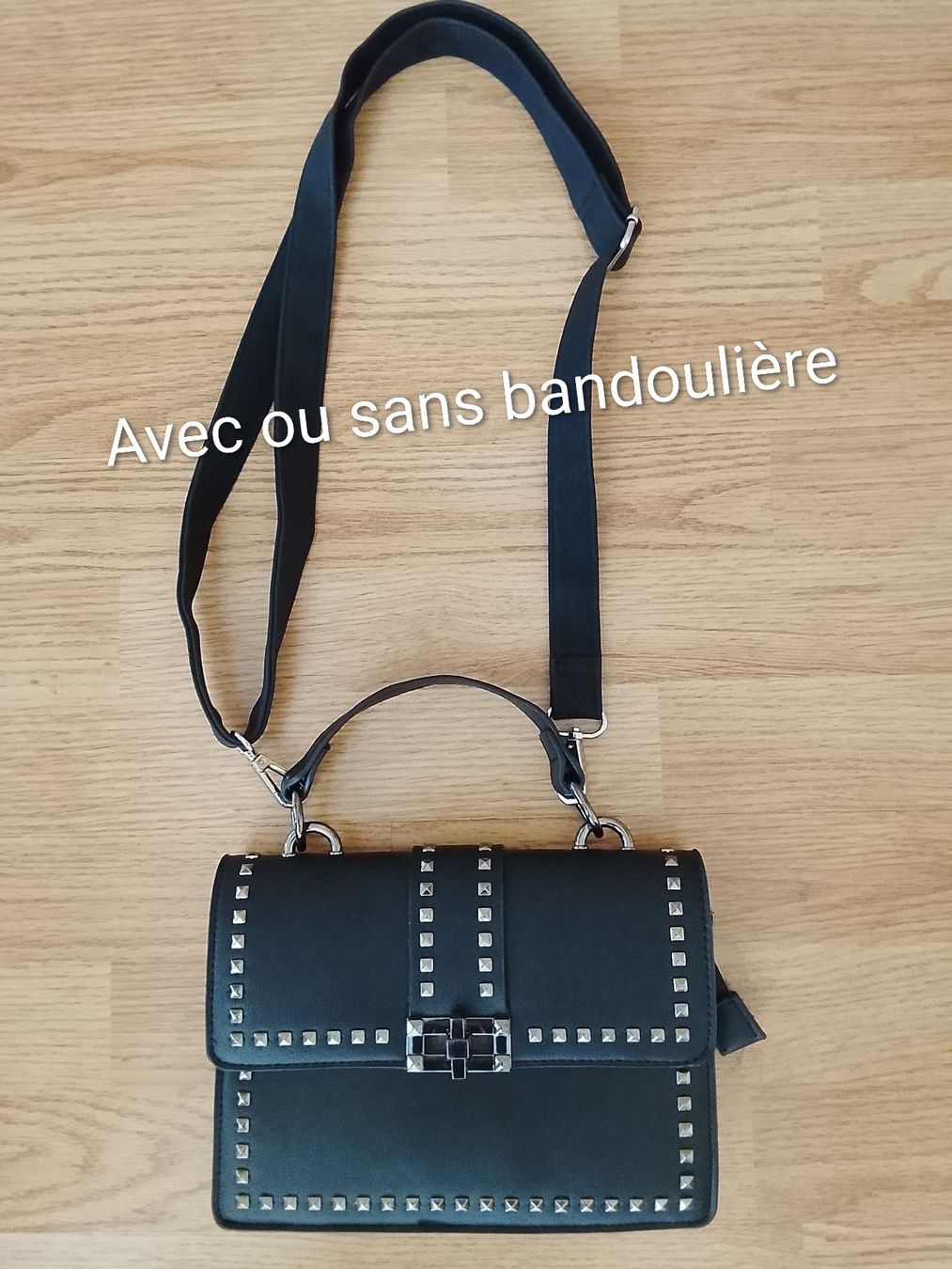 Taschen für Damen: Sac à main et bandoulière – Gebraucht aus Couvet von fat_kyl7 1