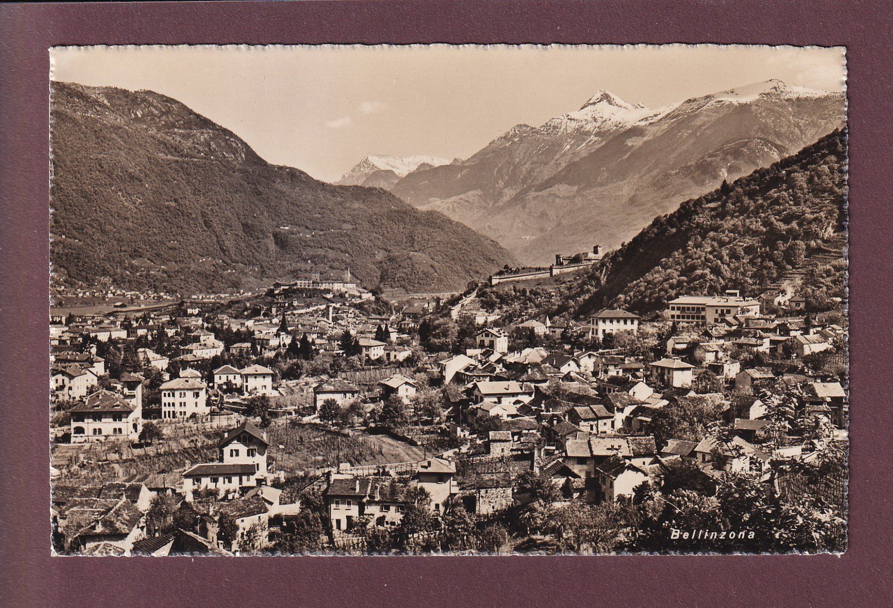 Cartoline postali: BELLINZONA - Panorama – Usato da Pully venduto da nicecards