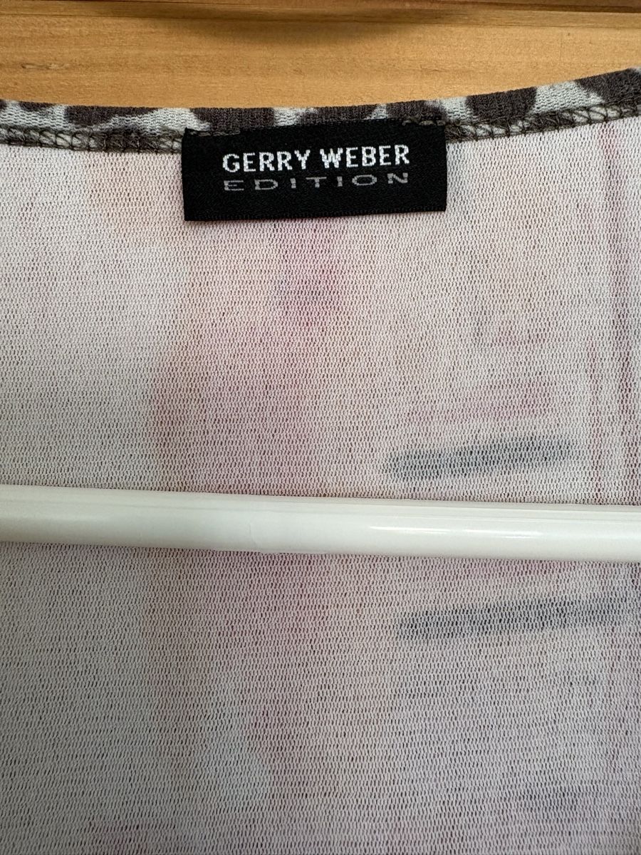 Gerry Weber T-shirts: Gerry Weber: Ärmelloses Shirt – D'occasion à Zürich par jimmy_12 3