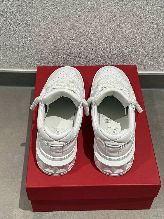 Valentino Scarpe da uomo: Valentino Sneakers – Nuovo (secondo la descrizione) da Giubiasco venduto da mat_n8k5 2