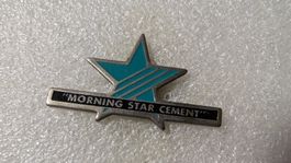 Ansteckpin 206: Morning Star Cement