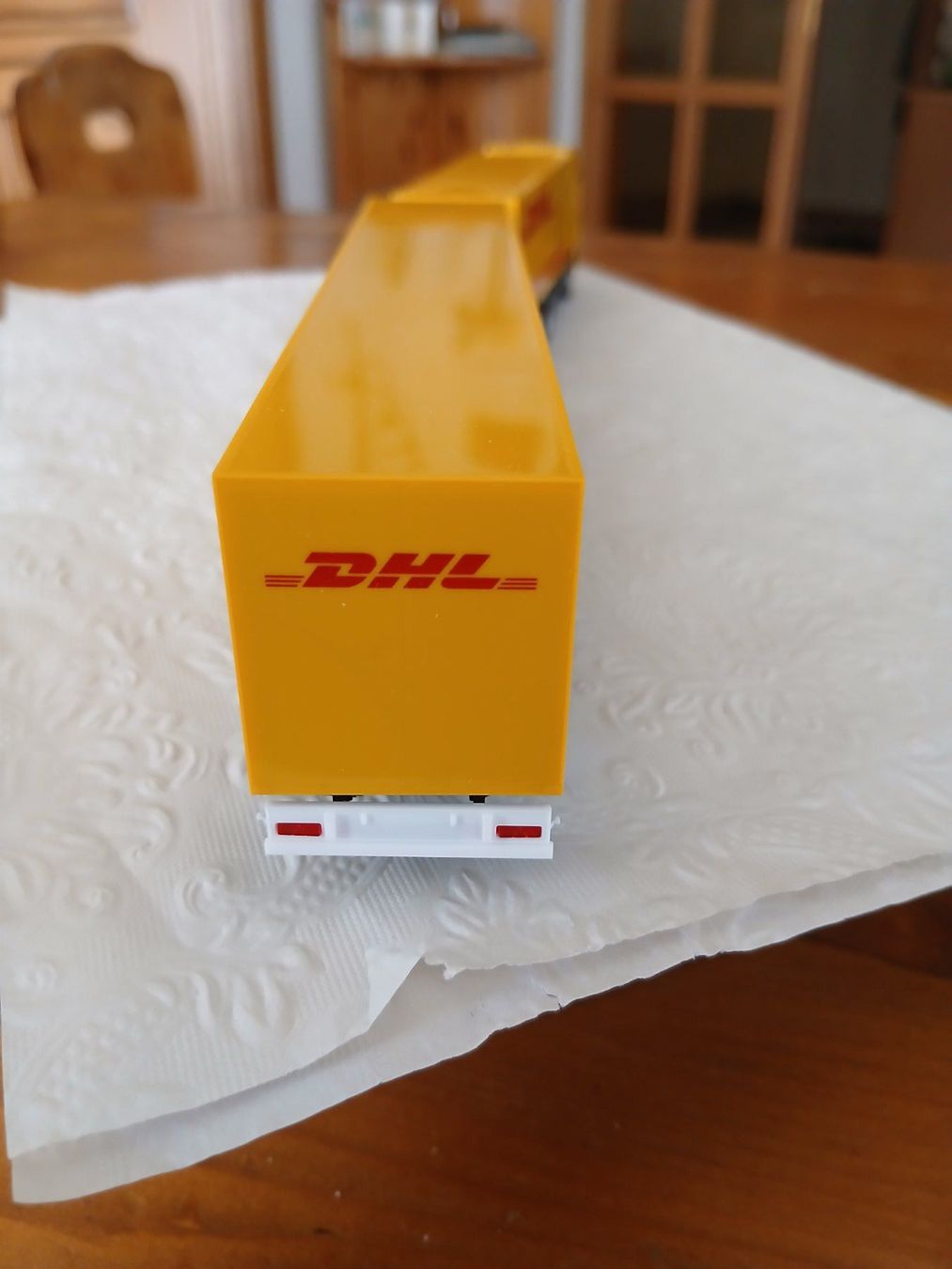 Daf Modellini d'auto: DAF XF Roadtrain 3-a 5-a DHL gelb & Opel Vivaro Van – Nuovo (secondo la descrizione) da Salgesch venduto da andiroues 3