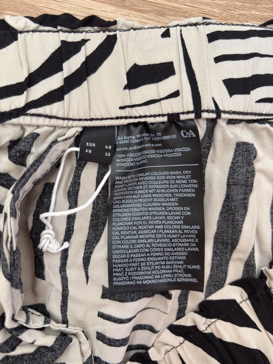 C&A Pantaloni: Short C&A taille 50 neuf – Nuovo (secondo la descrizione) da Matten b. Interl venduto da AudreyWurges 2