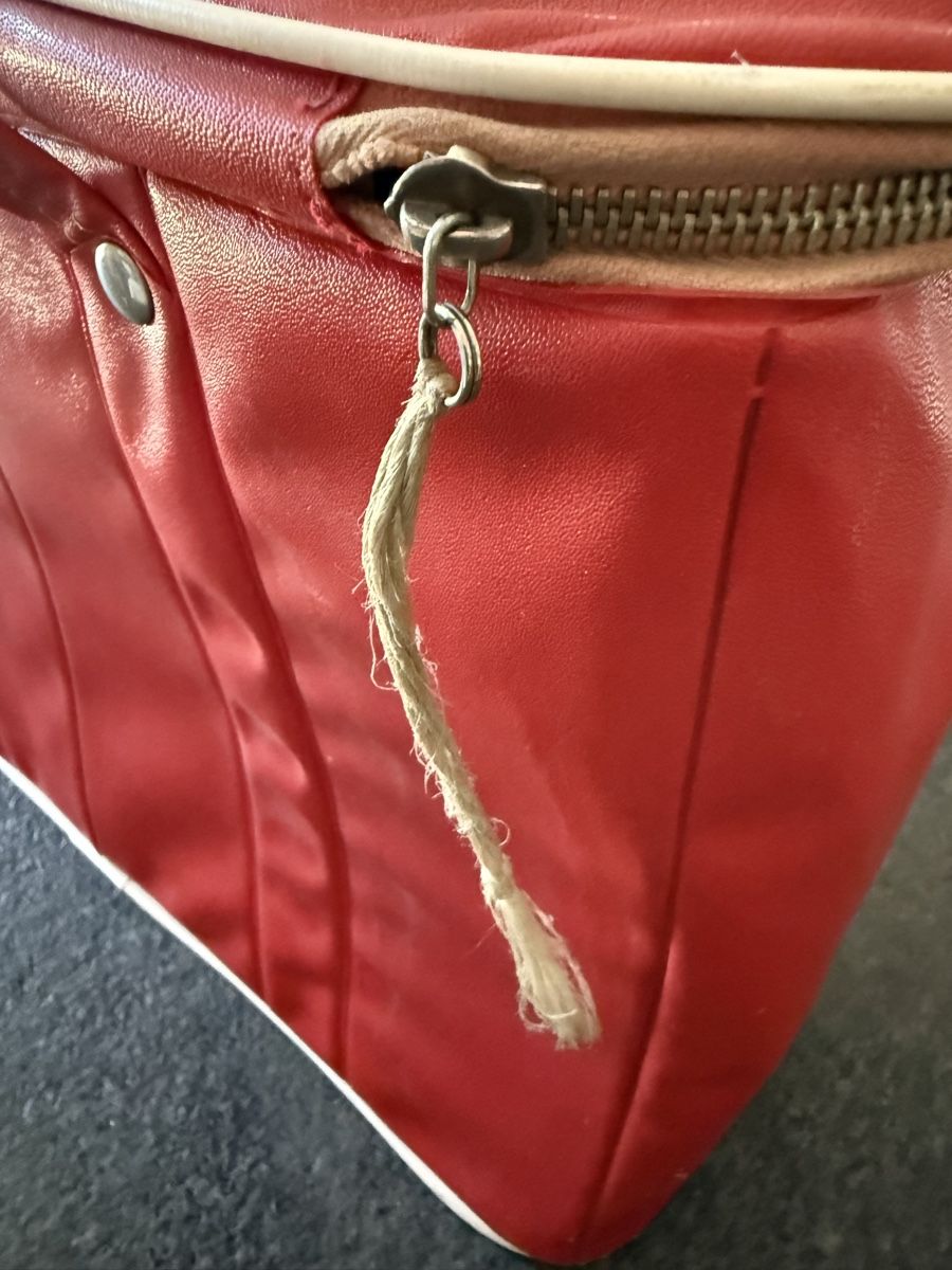 Coca-Cola Frigoriferi & Refrigeratori: Kühltasche Coca Cola rot mit Flaschenöffner 1968 – Usato da BASEL venduto da zum_schneugge 3