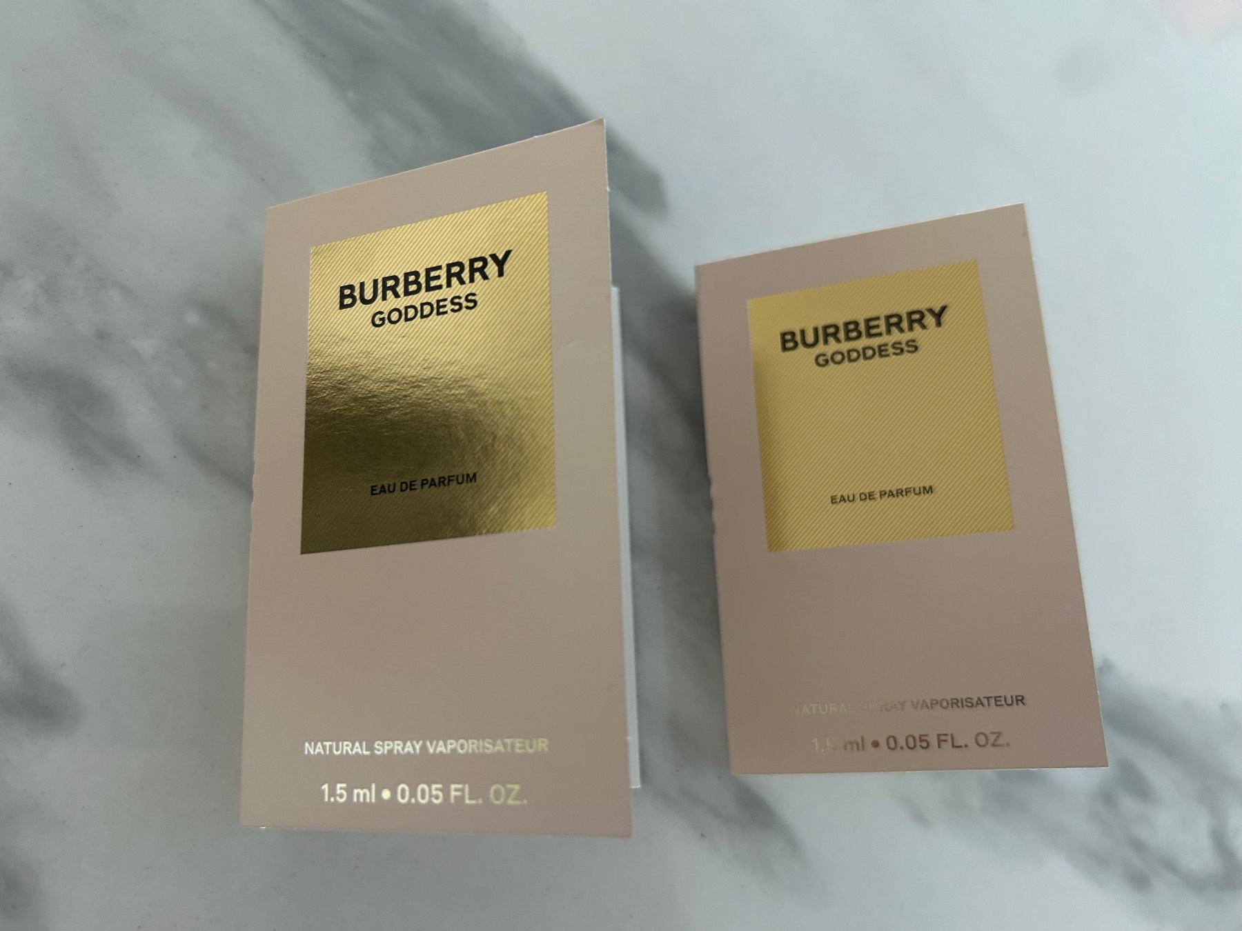 Burberry Profumi & Eau de Toilette: Burberry Goddess 2 Proben 1,5 ml EdP – Usato da Meierskappel venduto da san_9nvk