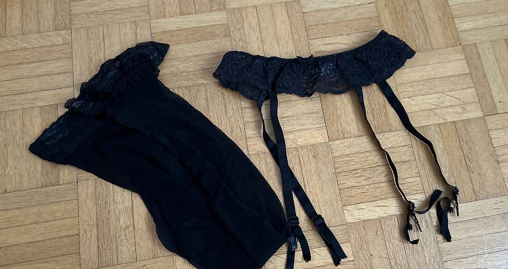 Lotti di vestiti: diverse Kleider für Damen – Usato da Vaduz venduto da alina_hasler 3
