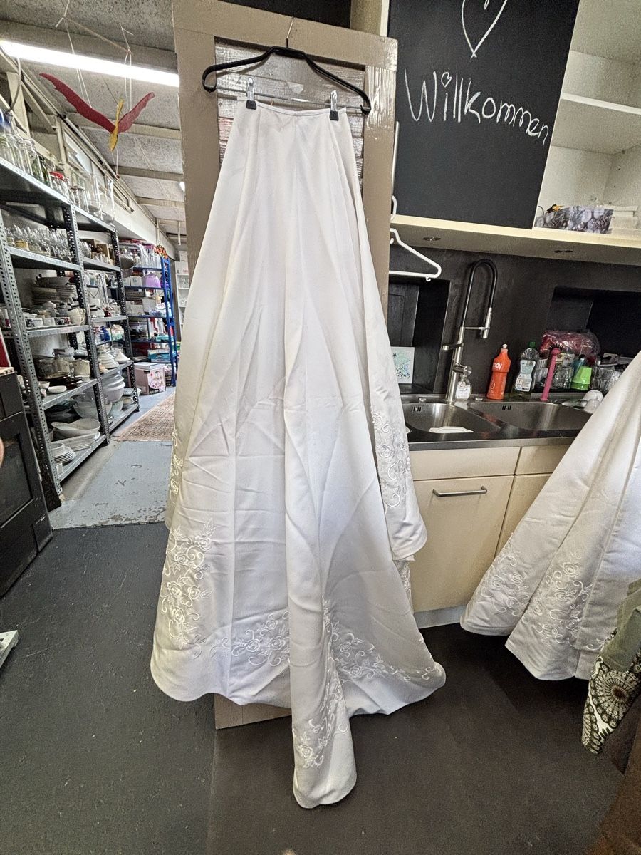 Vestiti: Brautkleid / Hochzeitskleid – Usato da Dietikon venduto da mis_brocki 5