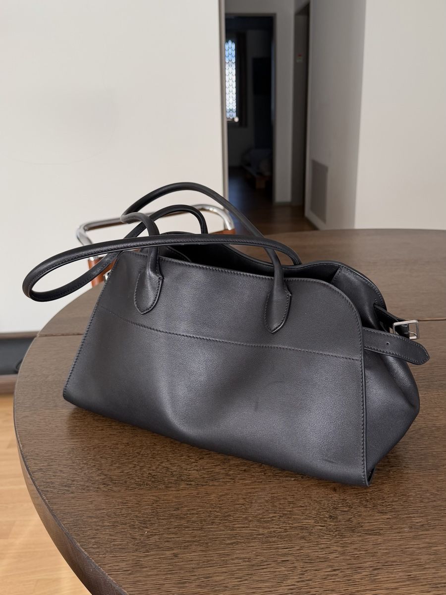 Sacs femmes: Schultertasche Echtleder – D'occasion à Kloten par preloved9 2