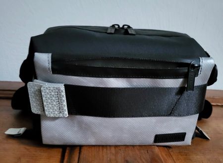 Freitag Warren F670 Crossbody/ SILBER / UNGEBRAUCHT NEU NEU