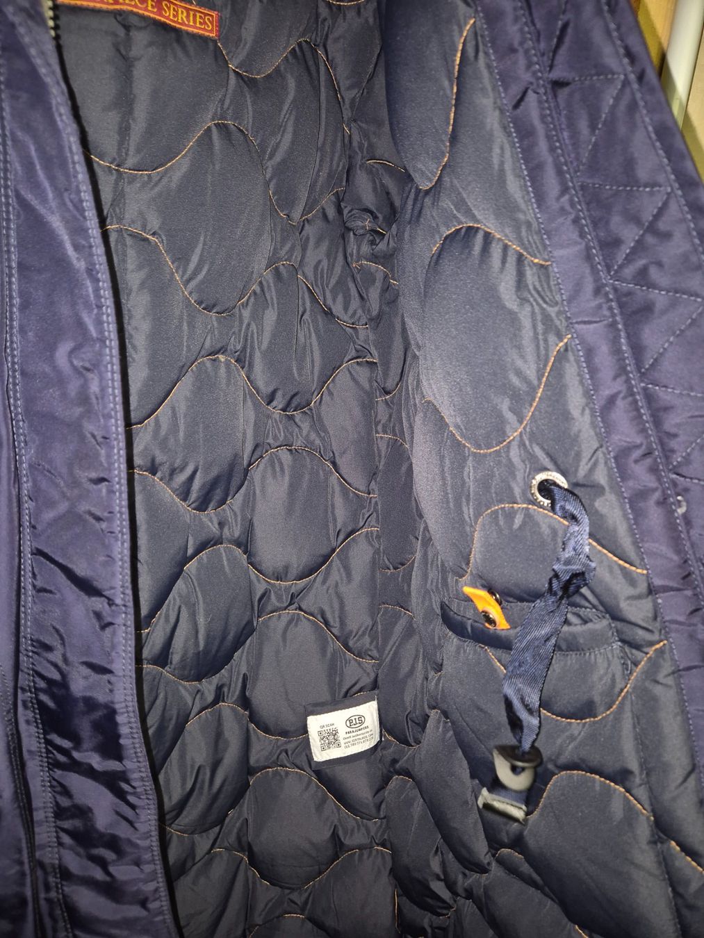 Parajumpers Cappotti: Wintermantel – Usato da Luzern venduto da Yel_low 2