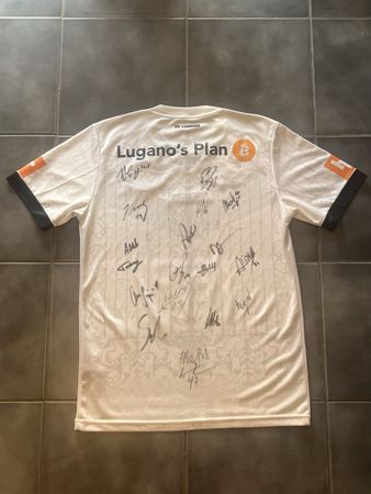 FC Lugano Trikot Grösse L signiert vom Cup Finale