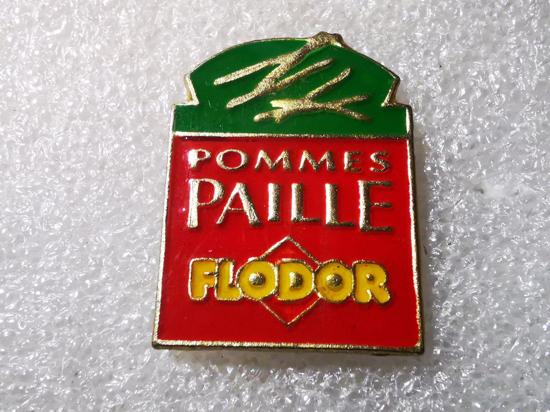 Plaquettes & Badges: Ansteckpin 11: Flodor Pommes Paille – D'occasion à Oppligen par Pin-Fall-Shop