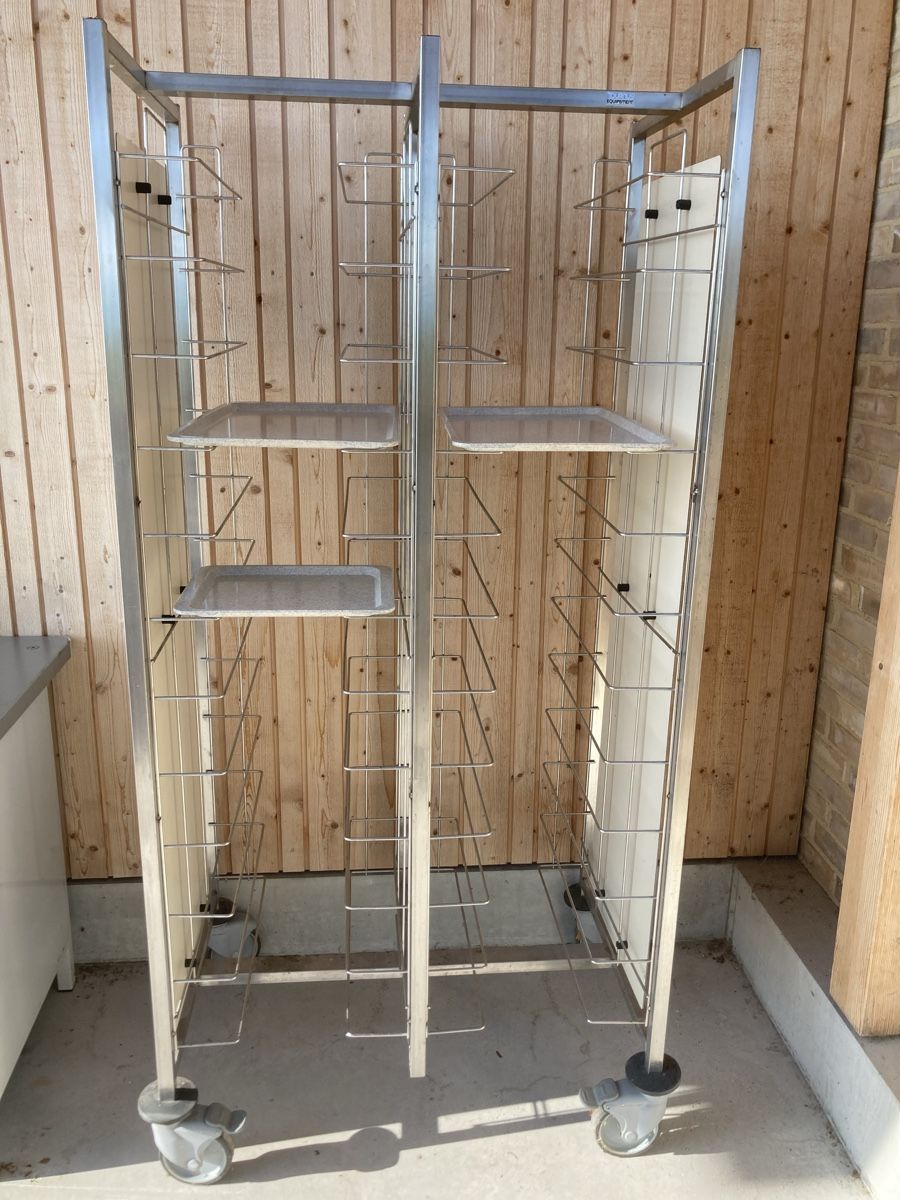 Mobilier: Tablett Wagen – D'occasion à Horn par raldio
