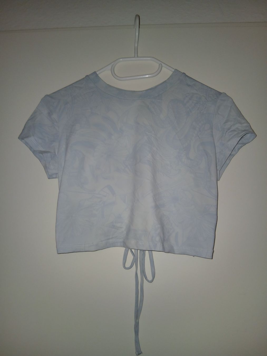 Bershka Top: Bershka crop top – Usato da Bettingen venduto da z_nina11