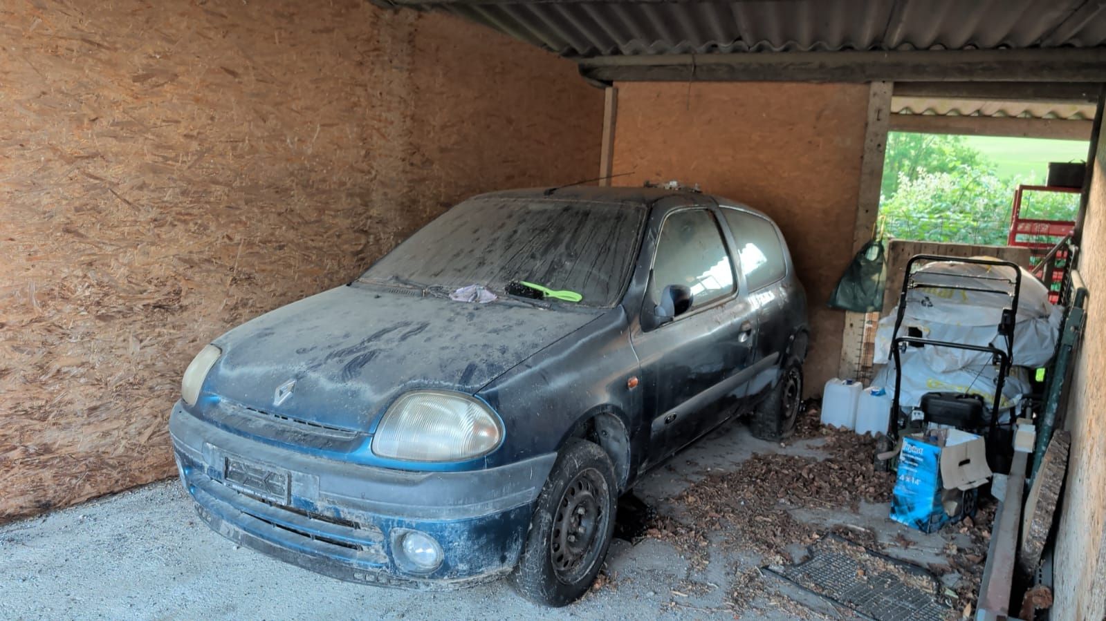 Renault Autos: clio – Défectueux à Collonges par mik_y9fw