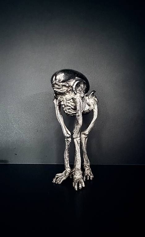 Sculture & Statue: Hr. Giger Bambi Alien 2009 – Usato da Strengelbach venduto da Maiden2016