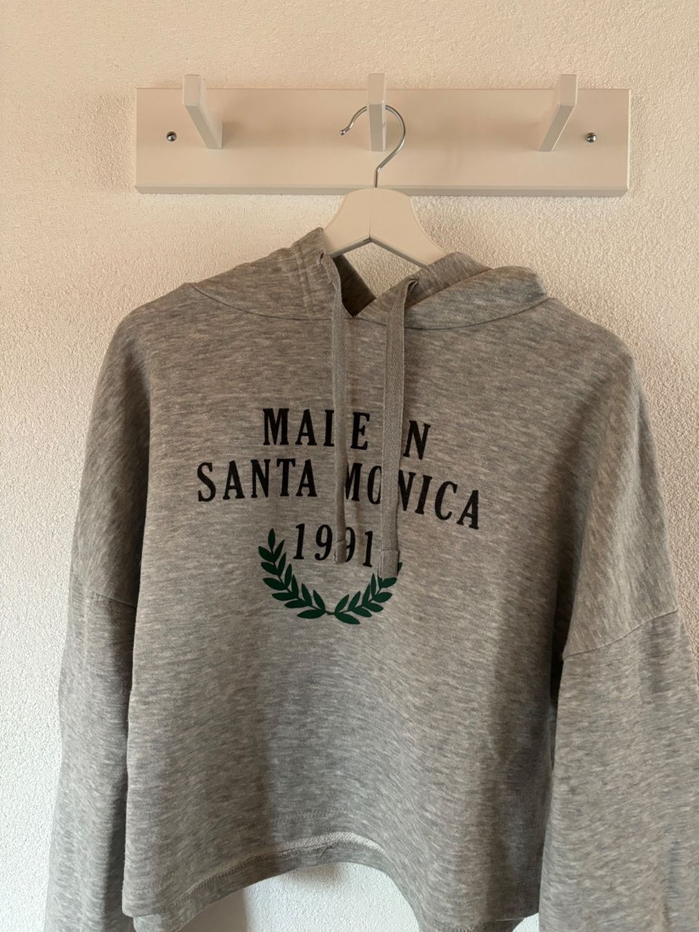 Pull&Bear Pullover & Sweatshirts: Pull gris – Gebraucht aus Grandvillard von Elsa.Del