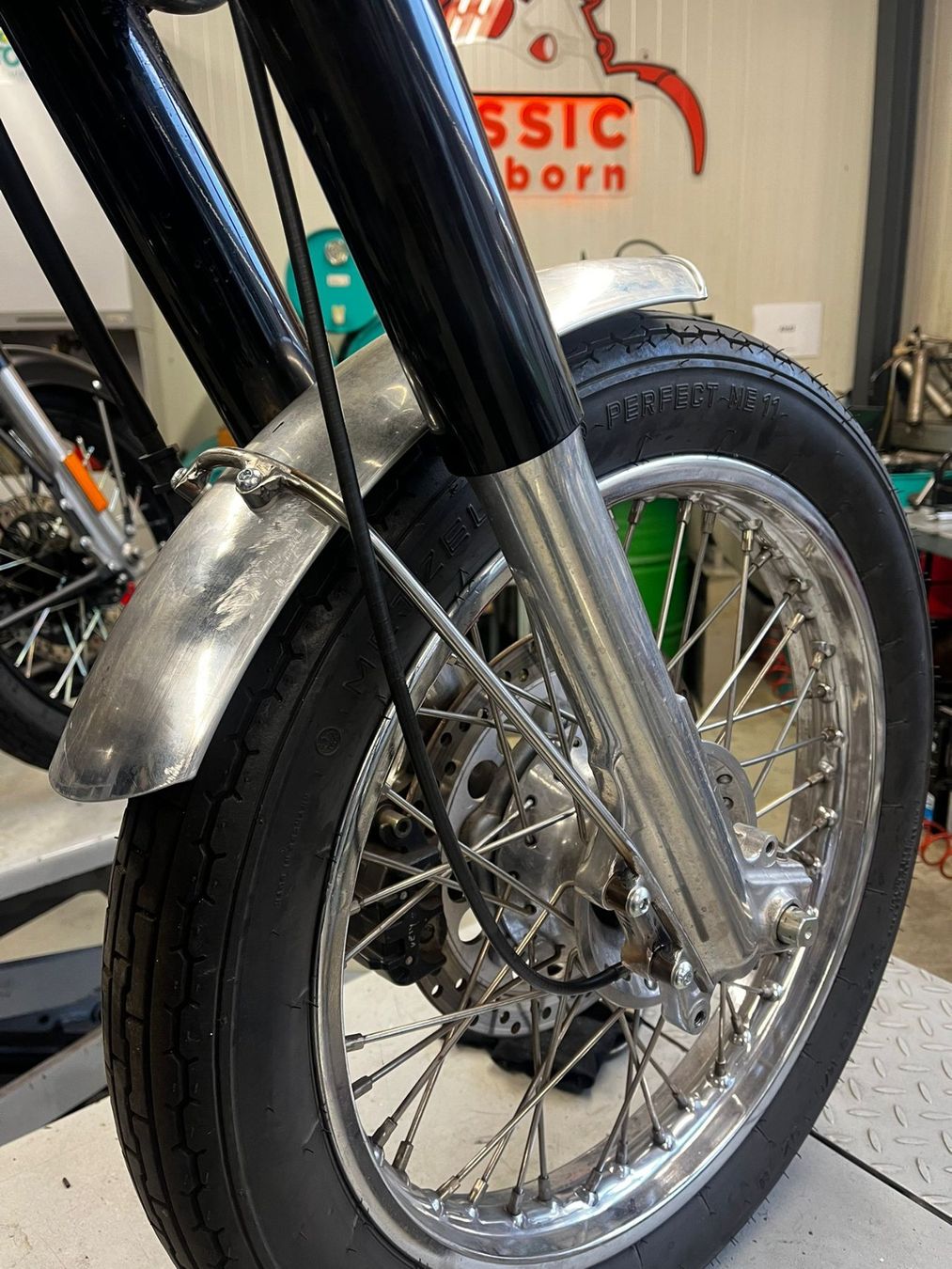 Royal Enfield Altro: Royal-Enfield Classic 500 EFI – Usato da Egnach venduto da geo_v92b 3