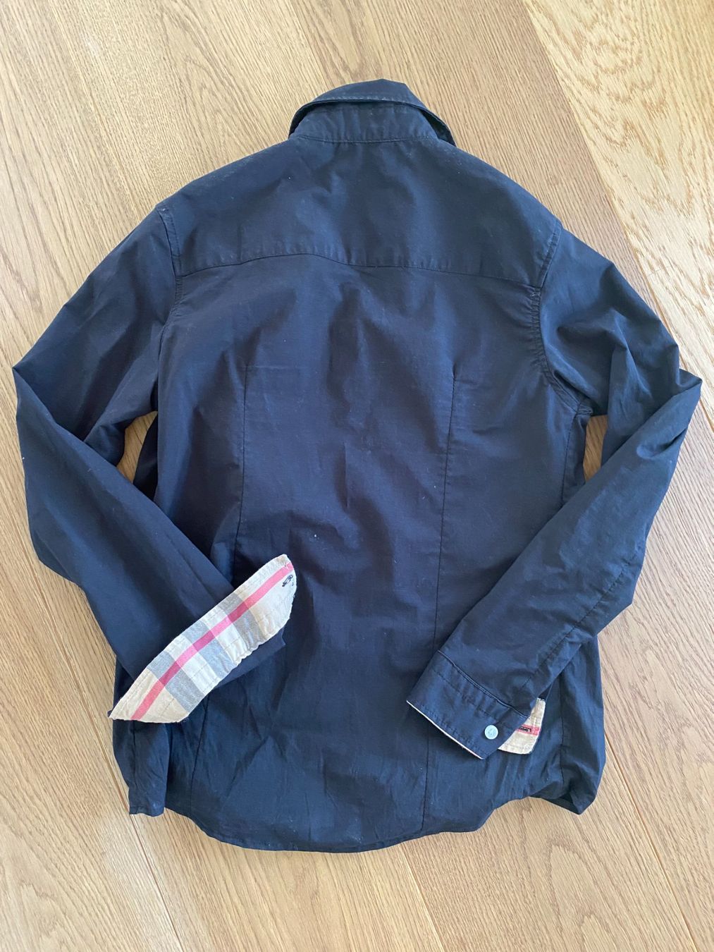 Burberry Camicette: Original Burrbery schwarz in S – Usato da Visperterminen venduto da Scr 1