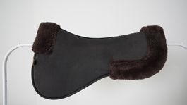 Kentucky Lammfell Pad braun Sattelunterlage