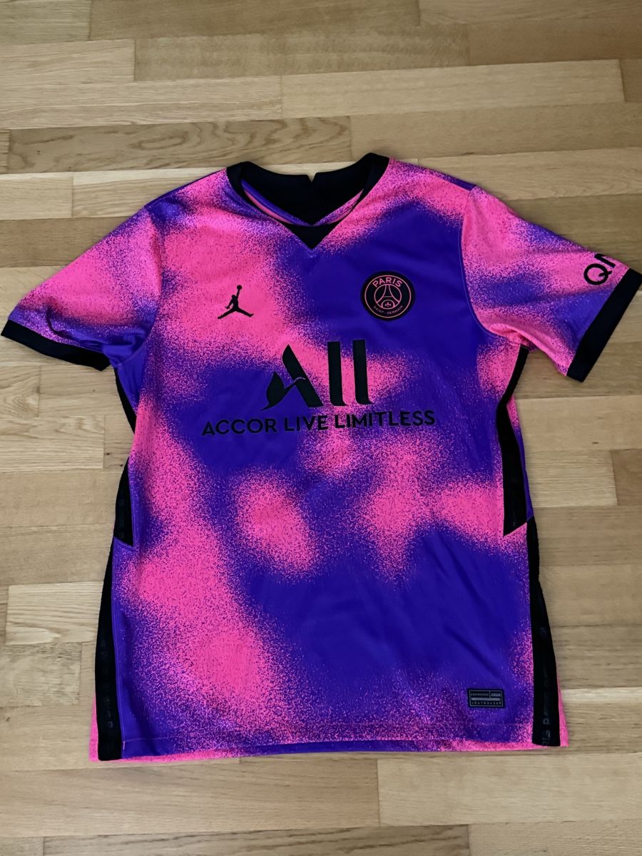 Jordan Leibchen & Hosen: Paris Saint-Germain PSG Jordan taille L – Gebraucht aus Delémont von IbraWinz