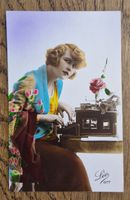 Art-Deco, Frau mit Rose an Schreibmaschine - vor KI :-)