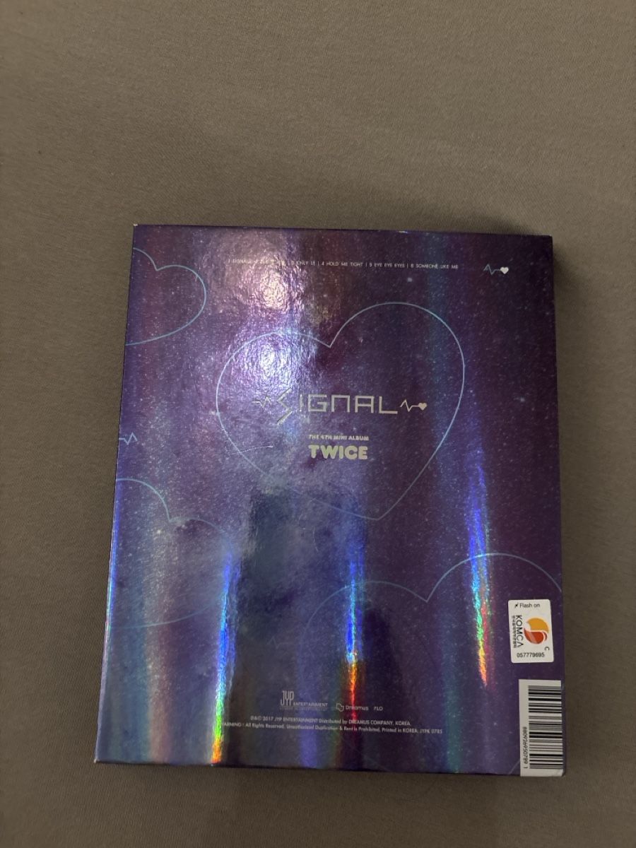 CDs: TWICE Signal Album – Gebraucht aus Brunnen von rah_5c82 1