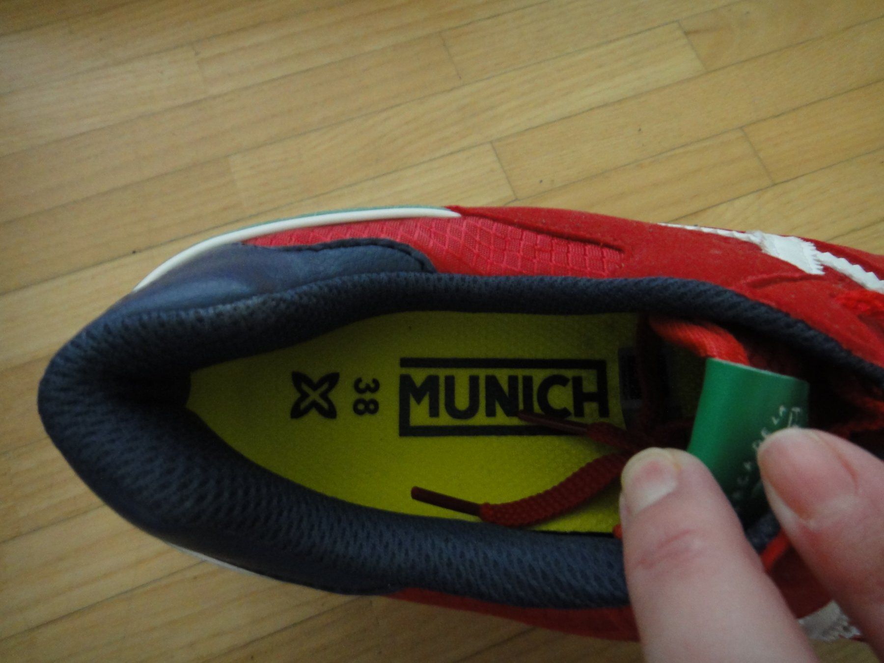 Schuhe für Jungen: Neu Munich Schuhe Rot, Gr. 38 – Neu (gemäss Beschreibung) aus Winterthur von LemonTree5 3