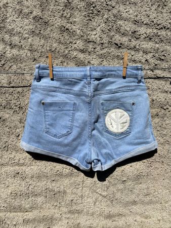 Peace-Logo Detail Jeans Shorts // Hippie Denim Shorts
