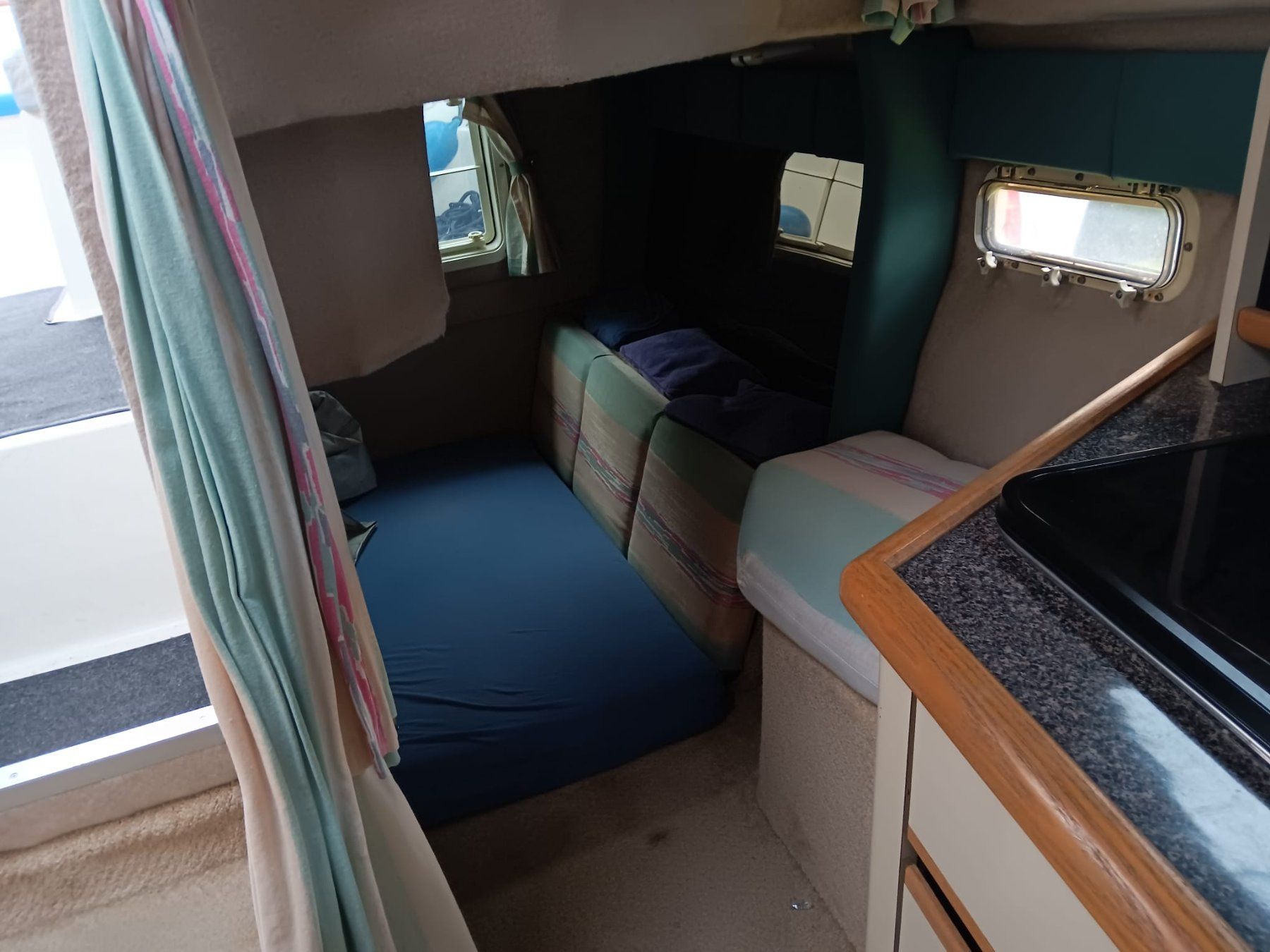Bayliner Barche: BAYLINER 2655 SPORT KABIN – Usato da Avenches venduto da BOOTTRANSPORTE 6