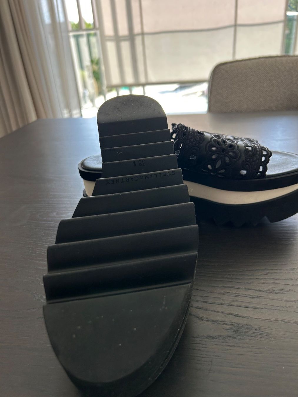 Damenschuhe: Stella McCartney Sandalen schwarz Grösse 40 – Gebraucht aus Neerach von gor_jt7n 2