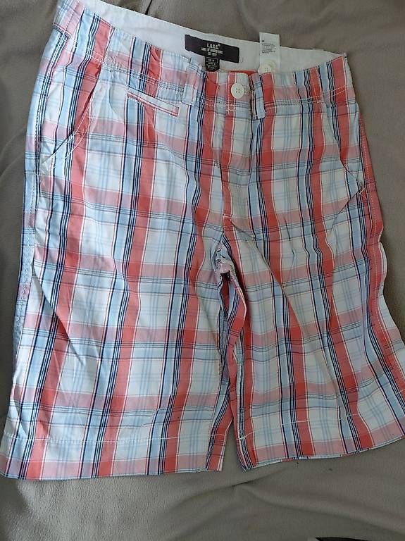 Hosen: 2 Kurze Hose gr 30 – Gebraucht aus Ostermundigen von deb1deb1 1