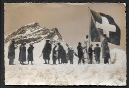 Jungfraujoch Plateau mit vielen Personen
