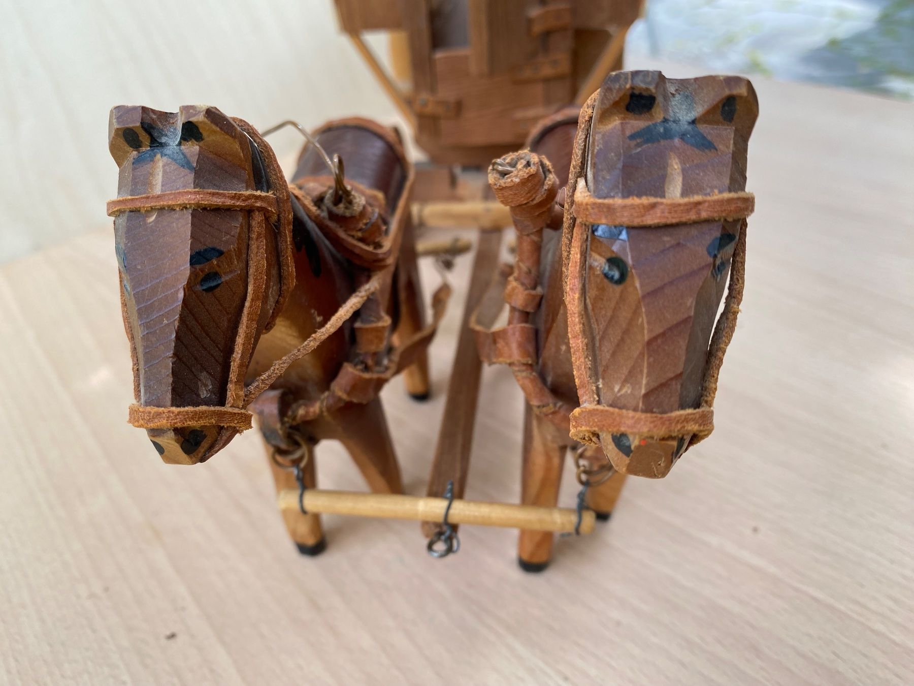 Kutschen: schöner Western Planwagen mit 2 Holzpferden – Gebraucht aus Feldbach von Olive1 4