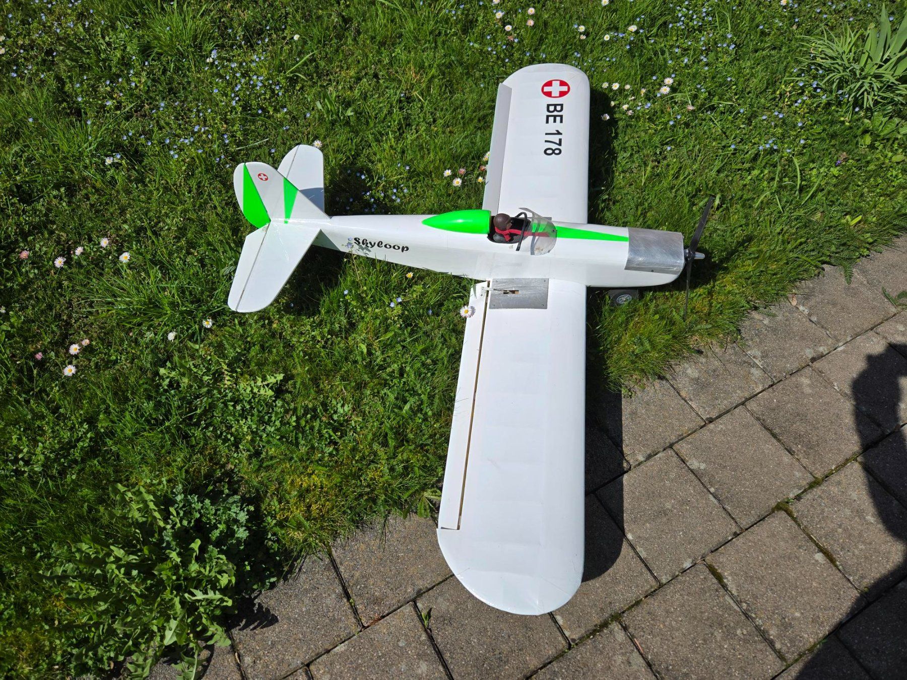Modellismo RC: RC Flugzeug Skyloop, Elektroflugmodell, Top Zustand – Usato da Belp venduto da BI-KE_Chris 1