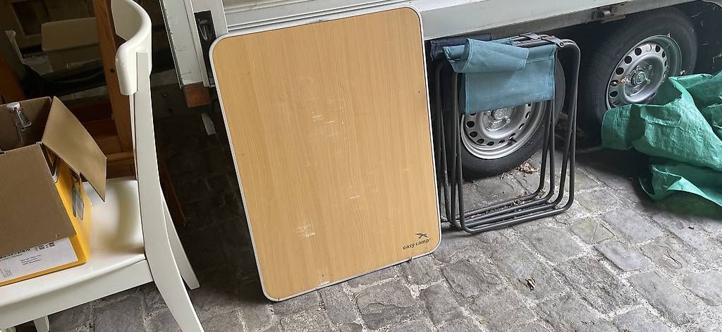 Set di tavolo e panche: Camping Tisch und Stühle – Usato da Märstetten venduto da manuelecknauer