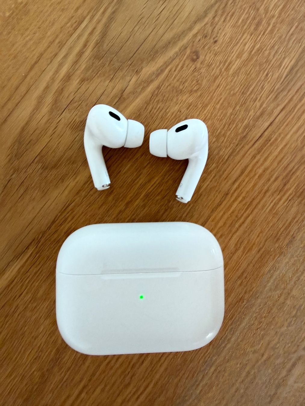 Apple Cuffie: APPLE AirPods Pro 2 (USB-C) – Usato da Lausanne venduto da Nine1982 3