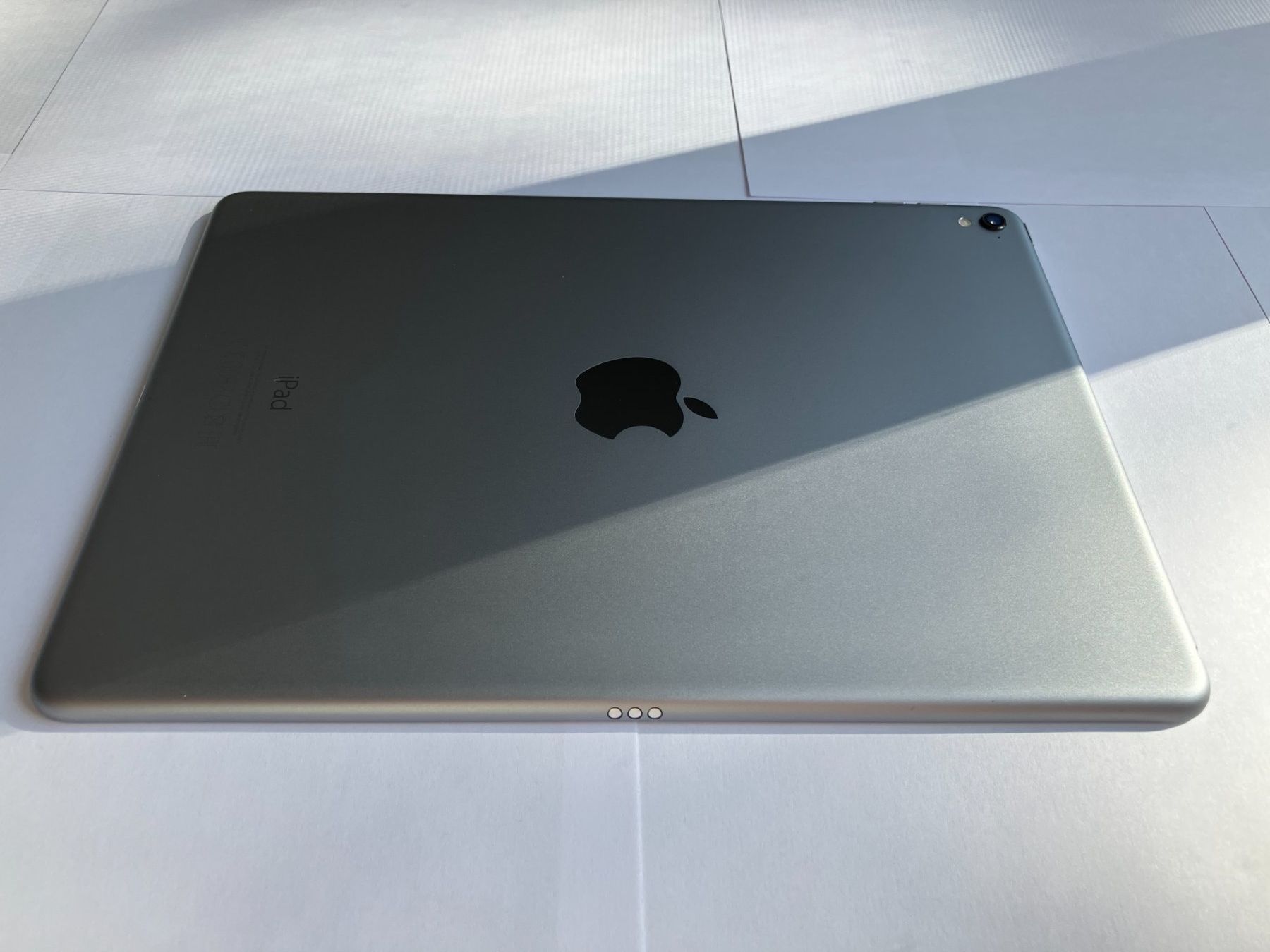 Apple Tablet PC: iPad Pro 9,7 Zoll. 128GB. Model A1673 – Gebraucht aus Abtwil AG von Swissraver 3