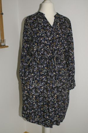 neues Kleid von fransa, langarm, Gr. S (eher M), gemustert