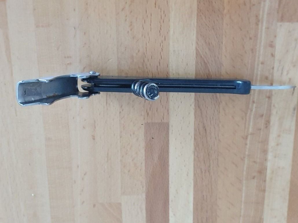 Apribottiglie & Tappi per chiusura: Korkenzieher mit Messer – Usato da Sempach Station venduto da SwissRolli 2