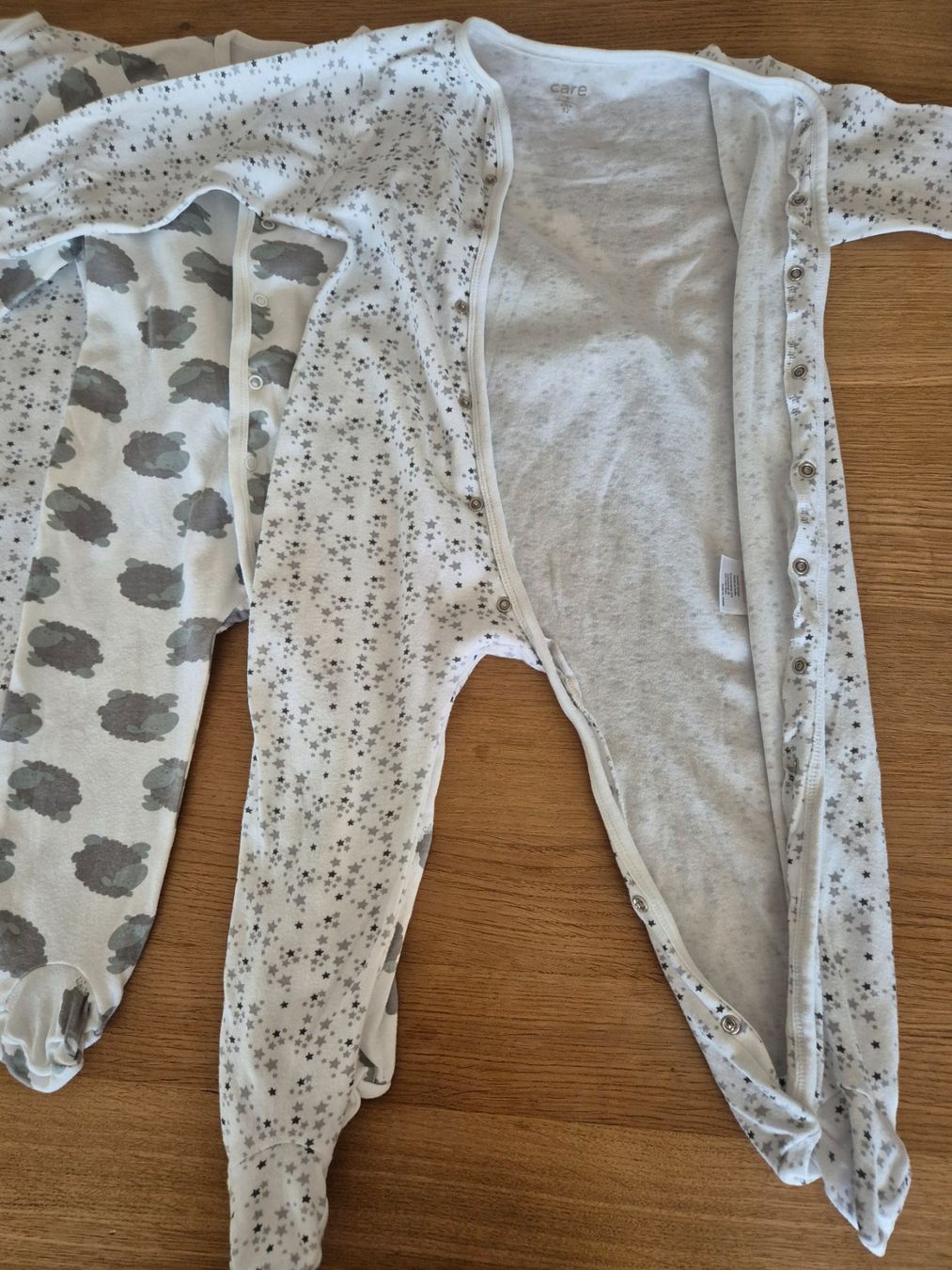 Pyjamas: 3 Pyjamas UNISEX bouton pression T. 92 100% coton – Gebraucht aus Satigny von Helene2014 3