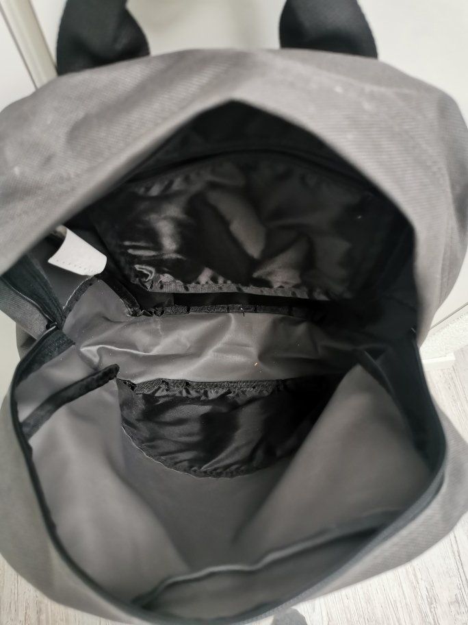 Fila Zaini: Kleiner Rucksack "FILA" – Nuovo (secondo la descrizione) da Dänikon ZH venduto da Beldiwuffi 2
