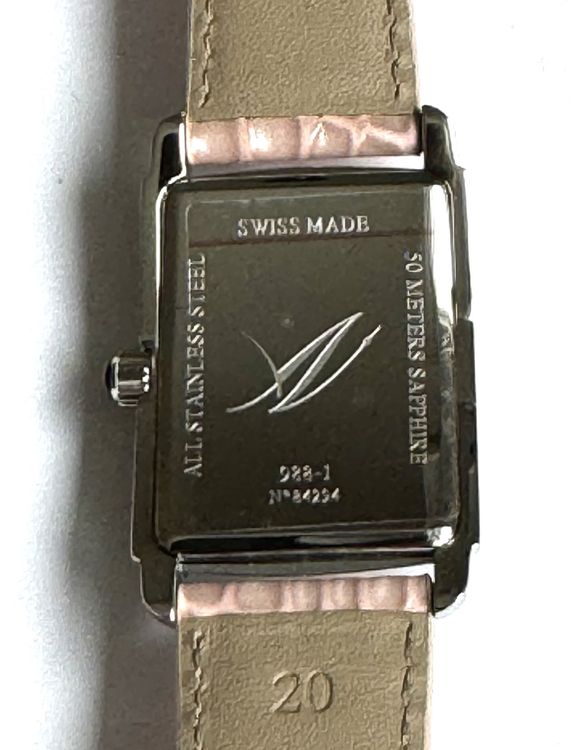 Elegante Damenuhr Aerowatch Swiss Made mit Diamanten 4