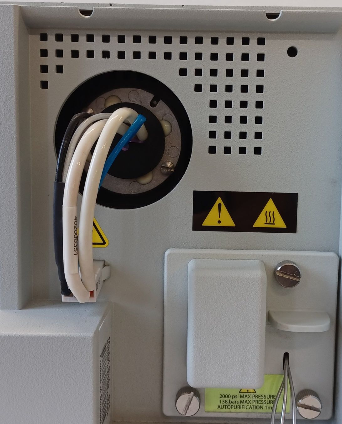 Accessori da laboratorio: Waters 2489 UV/Visable Detector – Difettoso da Niederdorf venduto da LeptonAG_Labor 6
