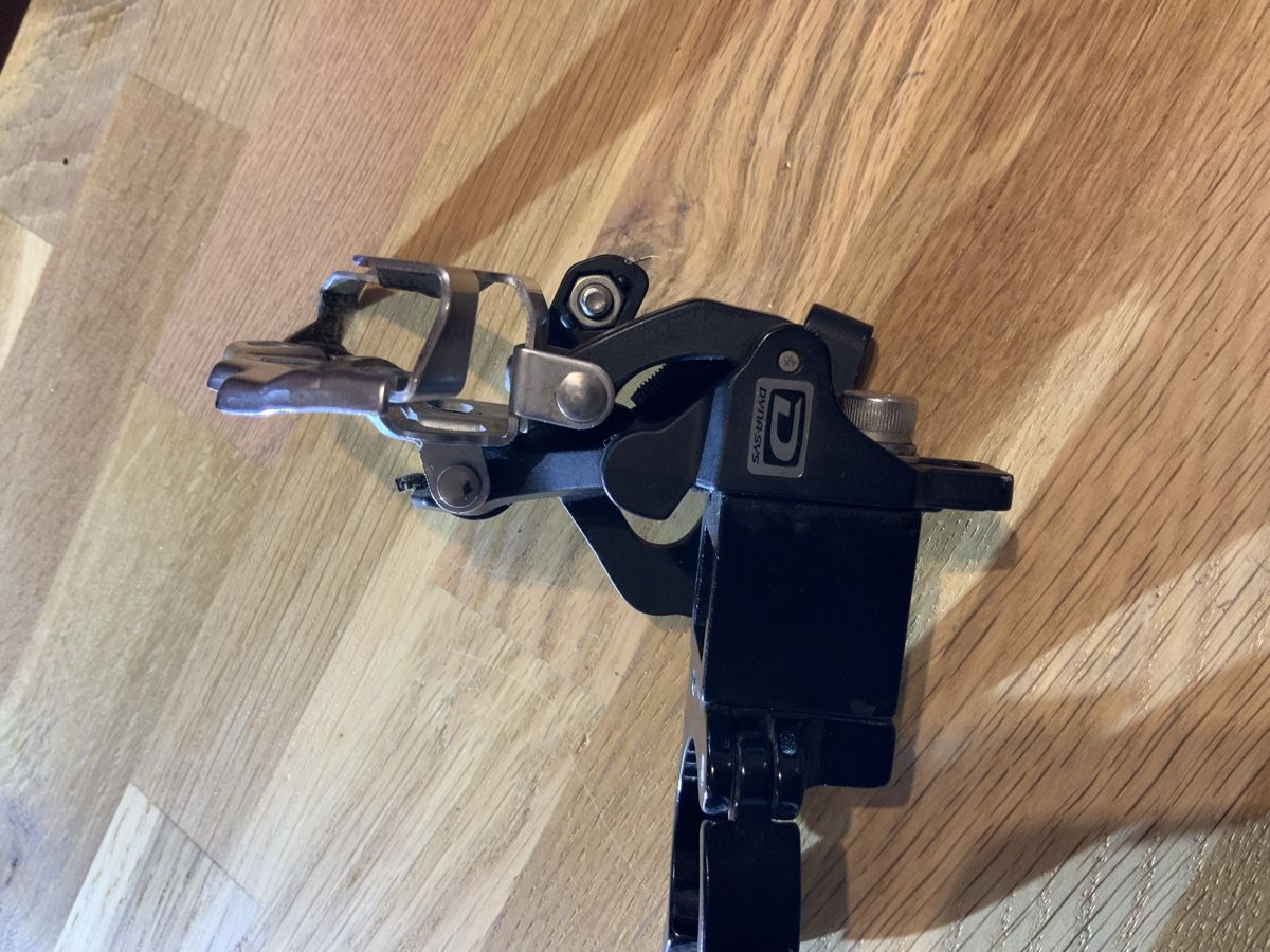 Shimano Pezzi di ricambio: Shimano Deore Wechsler FD-M616 – Usato da Rafz venduto da Cugnauls 5