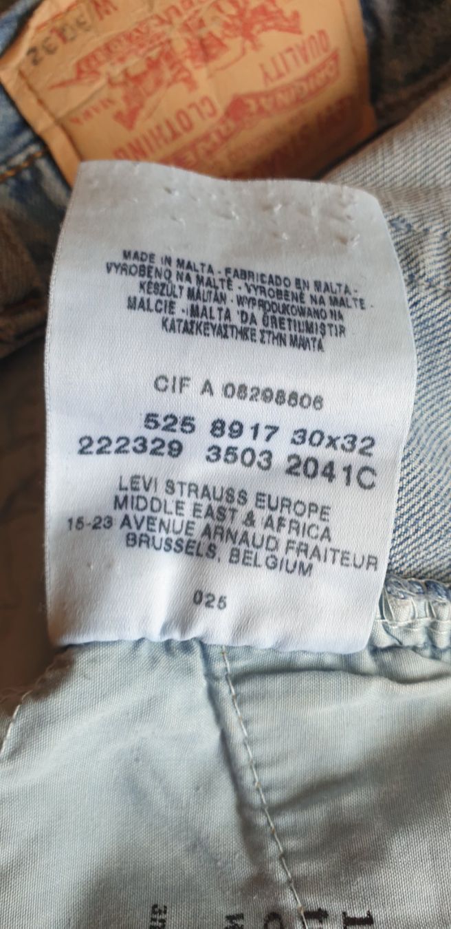 Levi's Jeans: Levi's 525 w30 l32 – Usato da Neuchâtel venduto da ruedelacote 4