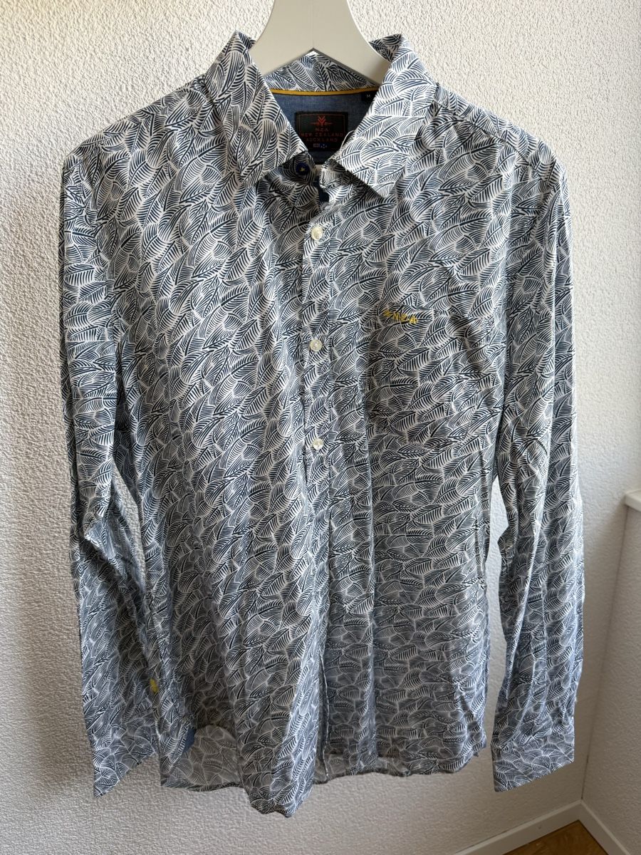 Camicie: N•Z•A Hemd, Gr. M – Usato da Lyss venduto da Schuschuu.